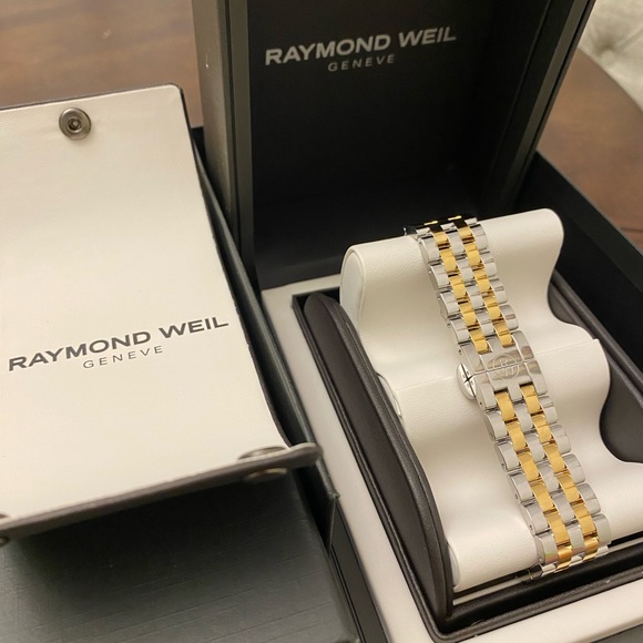 Raymond Weil Toccata SWISS watch FOR SALE - Picture 5 of 11